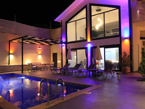  gece  -  Kasım
  | Kalkan İncebel'de Jakuzili Muhafazakar Villa: Doğa İçinde Huzurlu Tatil